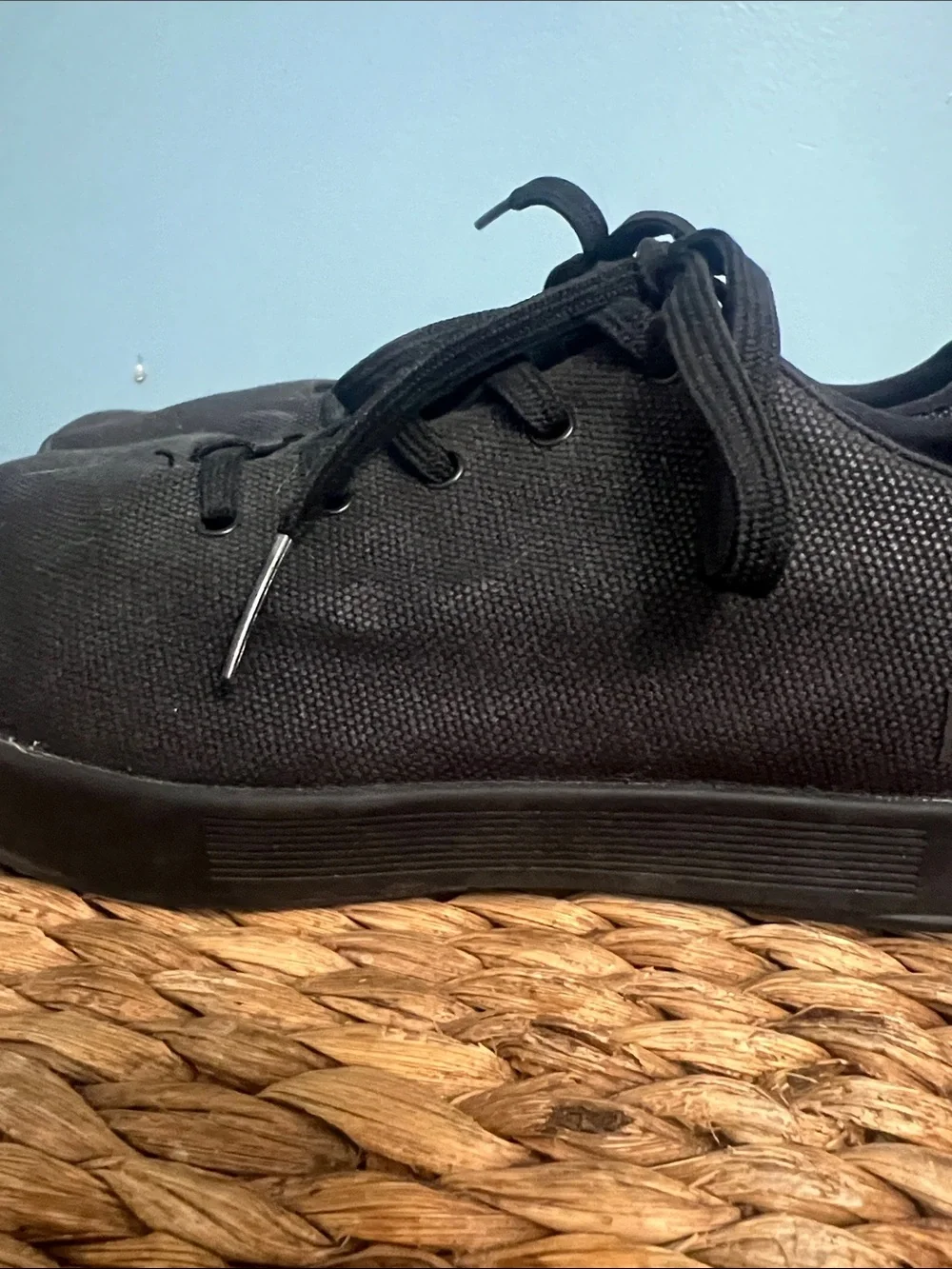 NOBULL Black Low-Profile Canvas Trainer M 8.5 W10